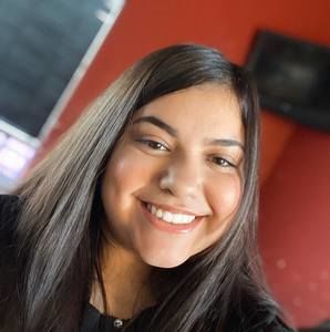 Meet your Posher, Briana